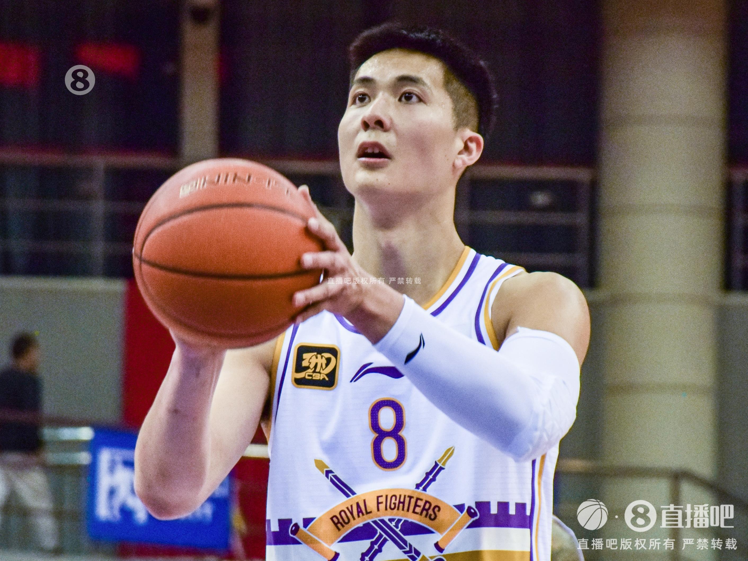 拼盡全力！朱松瑋11中9拿到22分4板6助 三分6中4